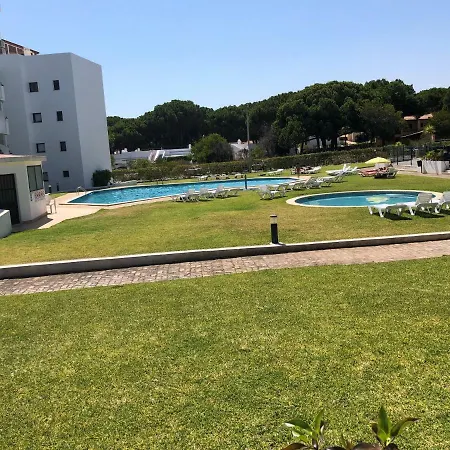 Apartamento Com 3 Quartos Em Lägenhet Vilamoura